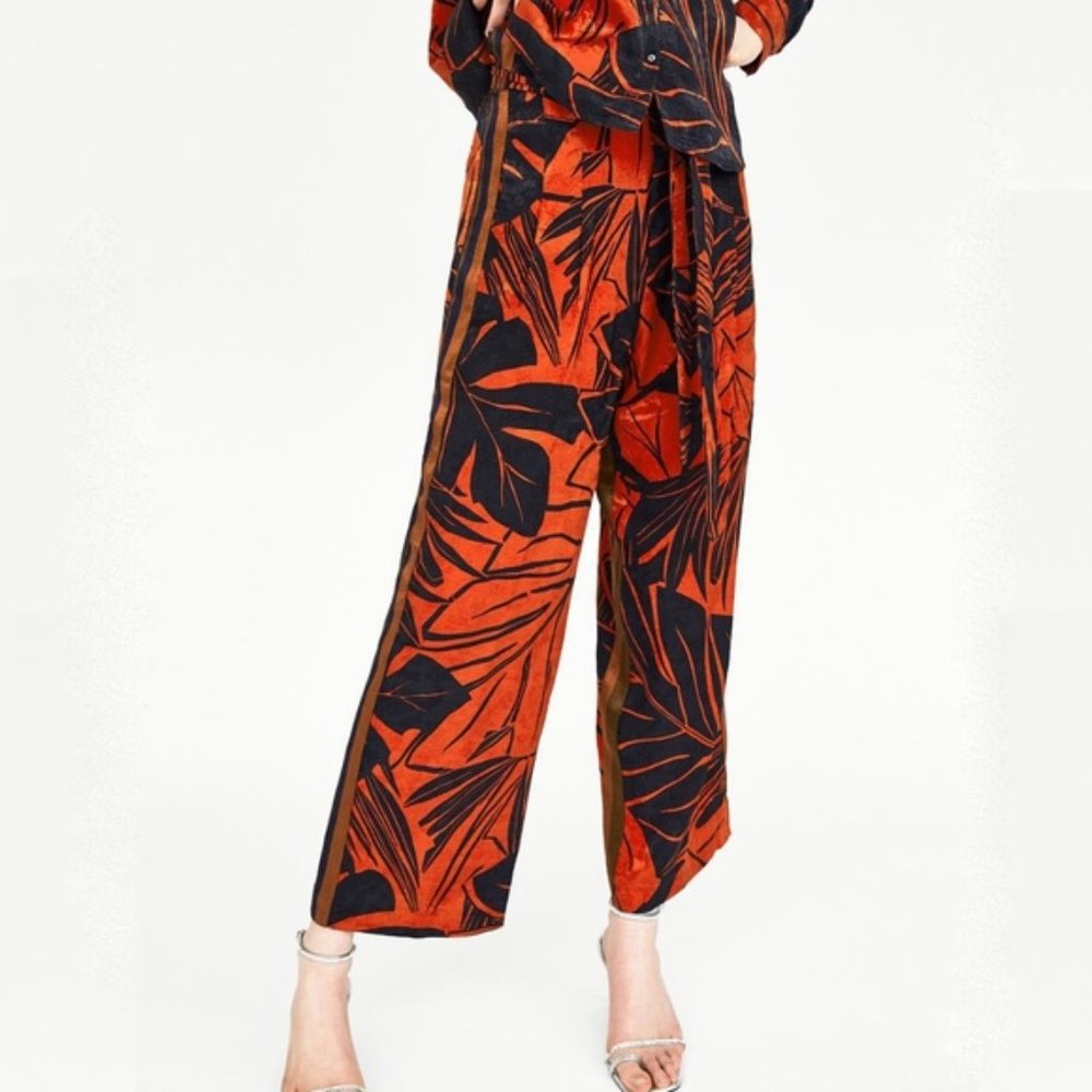 Zara Tropical Print Pants in Size XS